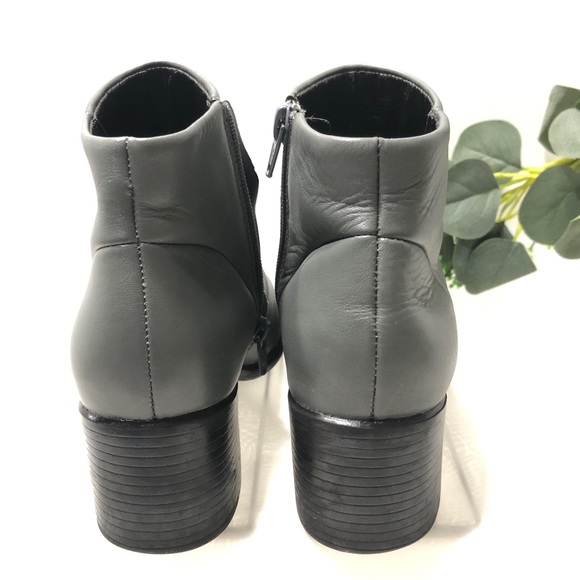 White Mountain Shoe Women 6 Ankle Boot Fairchild Gray Sq Toe Chunk Heel Leather - Picture 5 of 13